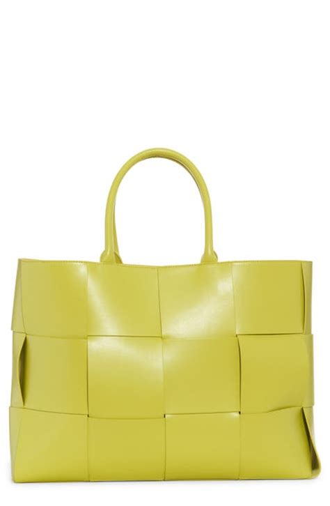 bottega veneta online shopping.